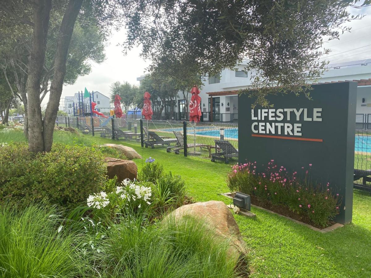Greenstone Ridge Apartment Johannesburg Exterior foto